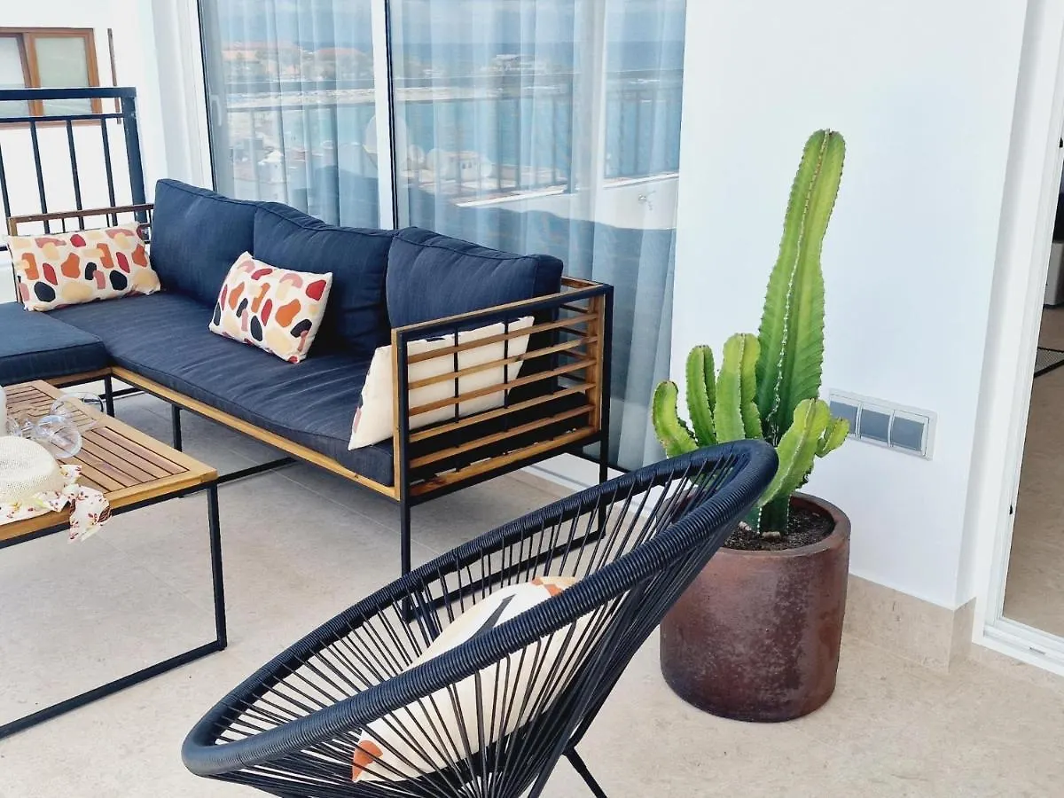 Dom wakacyjny Rooftop Las Vistas, 2 Bedrooms First Line Los Cristianos  Hiszpania