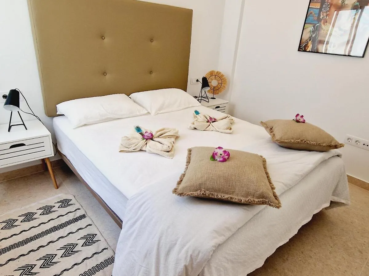 Rooftop Las Vistas, 2 Bedrooms First Line Los Cristianos  0*, Los Cristianos (Tenerife)