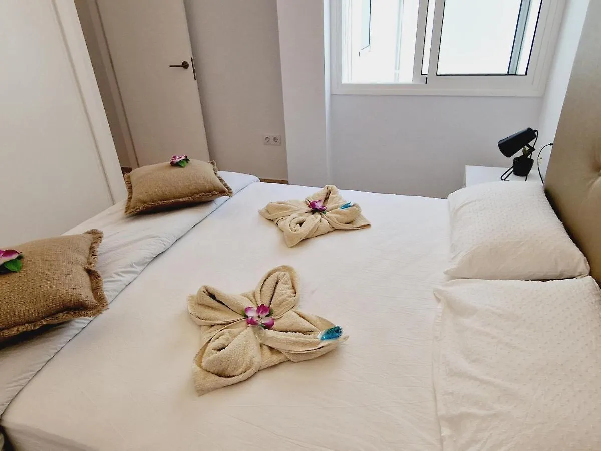 Rooftop Las Vistas, 2 Bedrooms First Line Los Cristianos  Dom wakacyjny