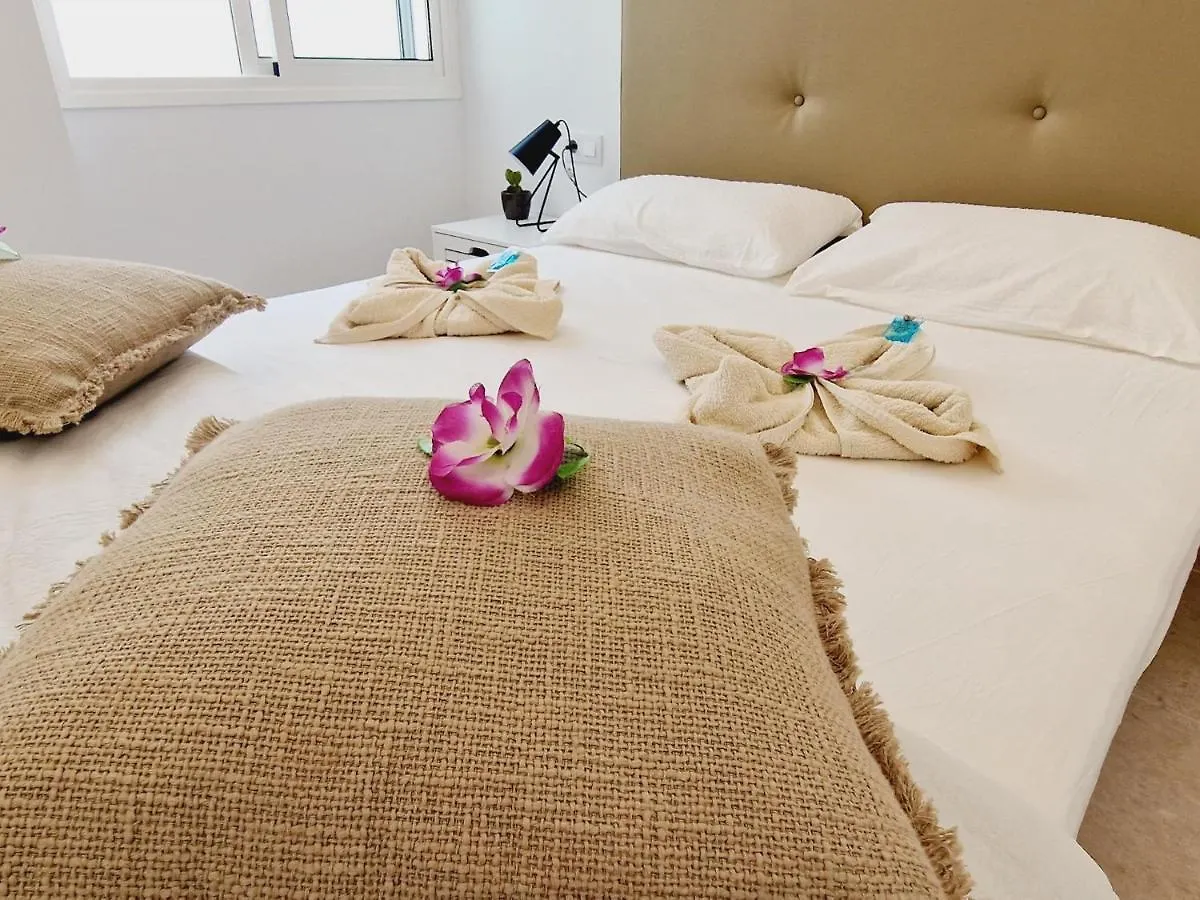 Rooftop Las Vistas, 2 Bedrooms First Line Los Cristianos